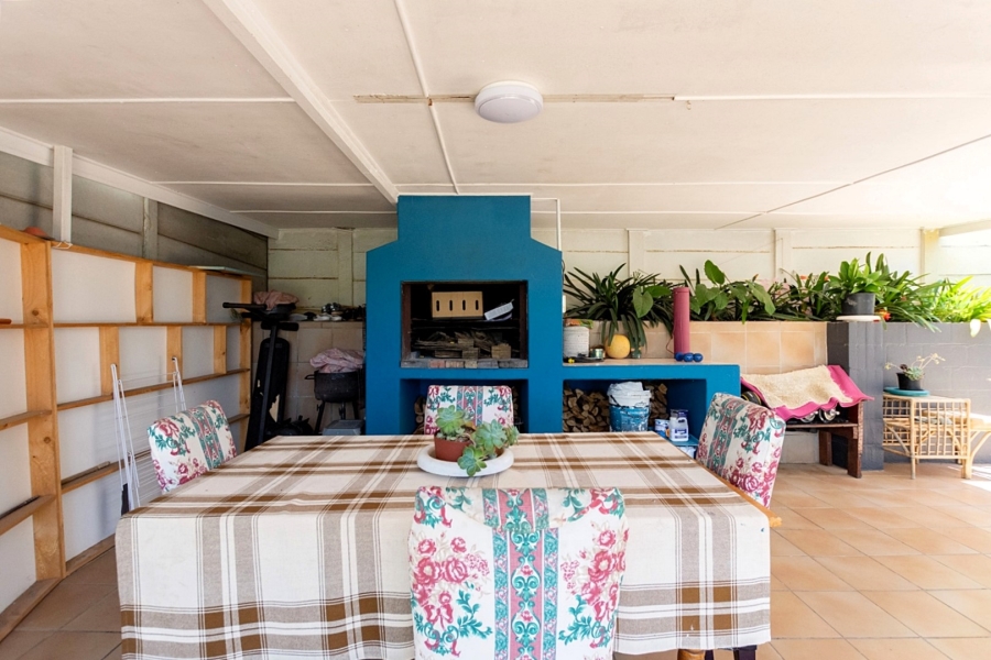 3 Bedroom Property for Sale in Bergzicht Western Cape